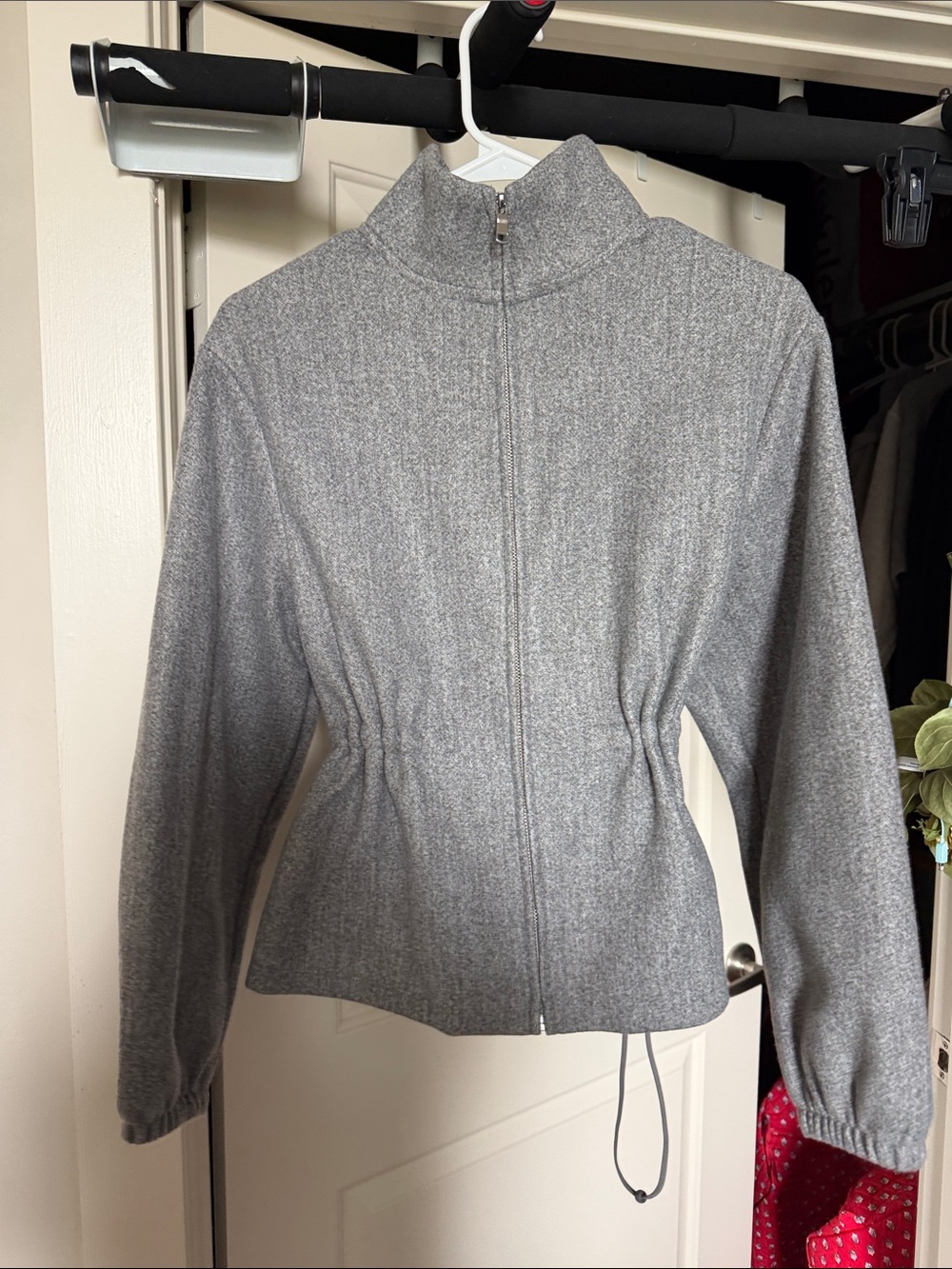 Women's Gray Zip-Front Cinch Jacket